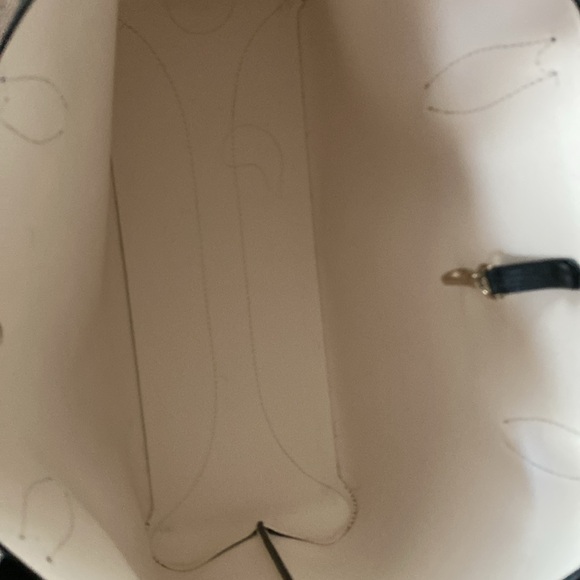 Kate Spade Sunshine Tote - Picture 4 of 4